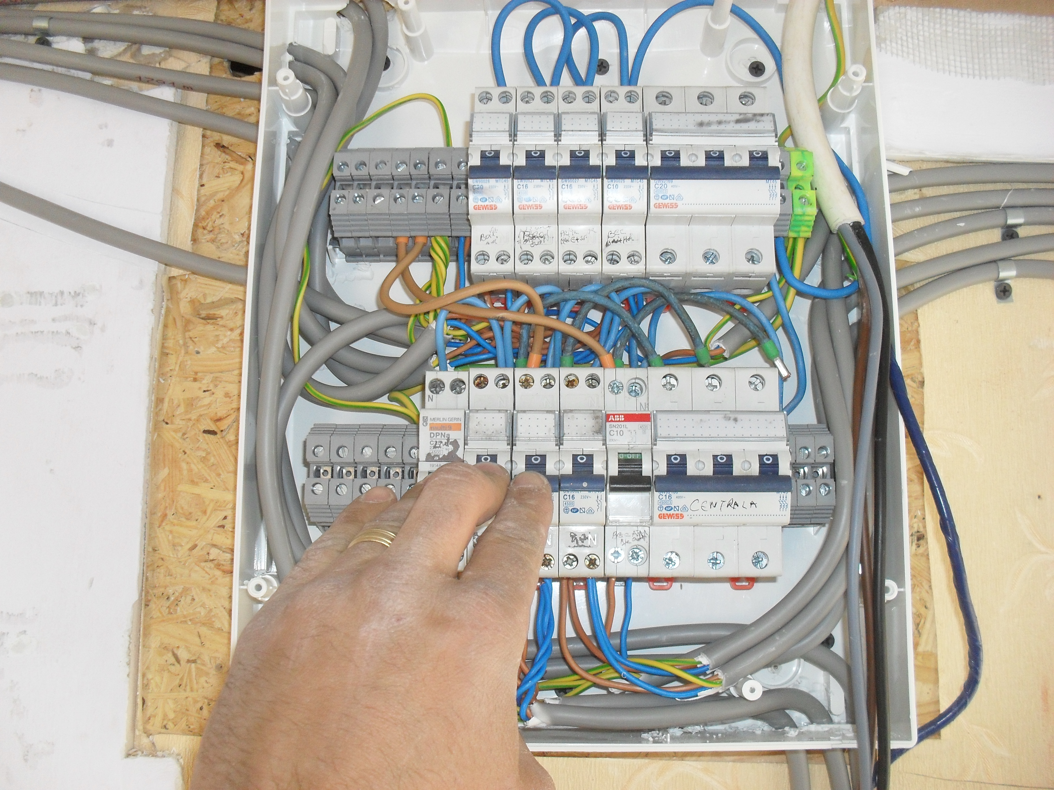 Urgență electrică?